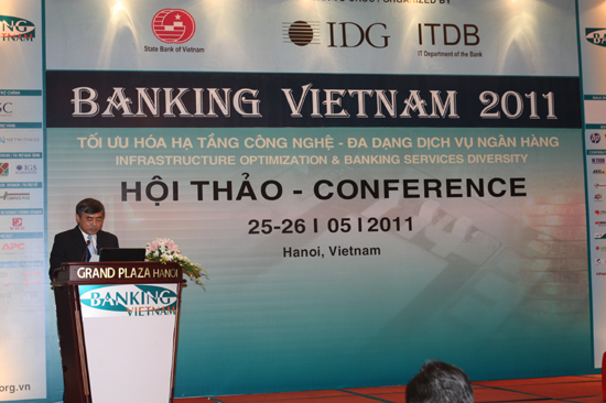 Họp báo giới thiệu Banking Vietnam 2011
